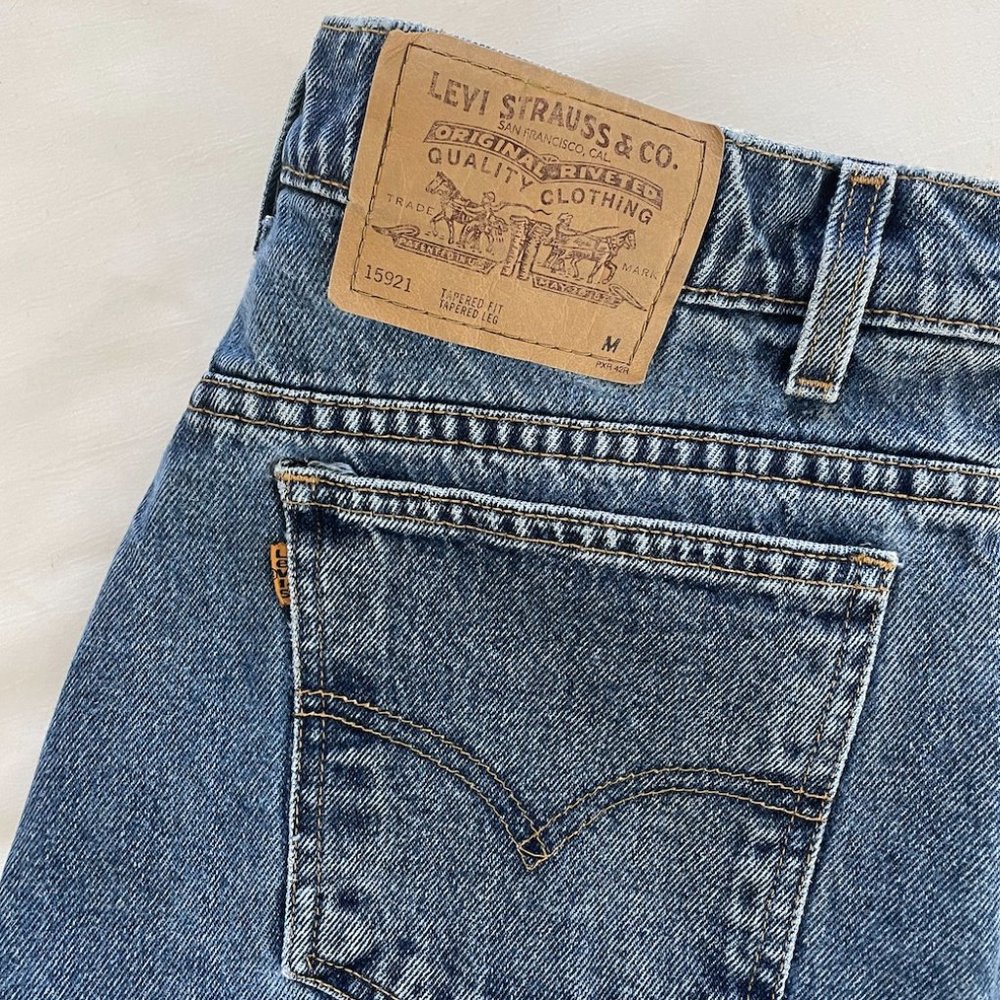 Levi's 90s Mom Jeans